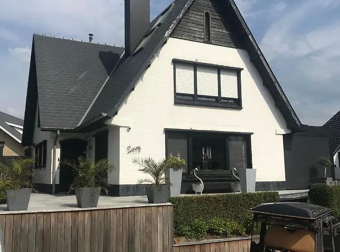 Poppy Vakantiekamers فندق *